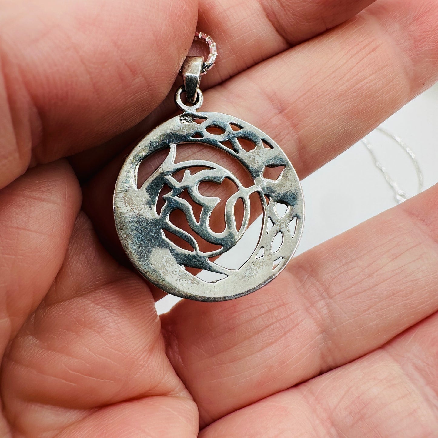 Sterling Silver Om Pendant Necklace-Celtic Circle 925 Silver Yoga Meditation Jewelry