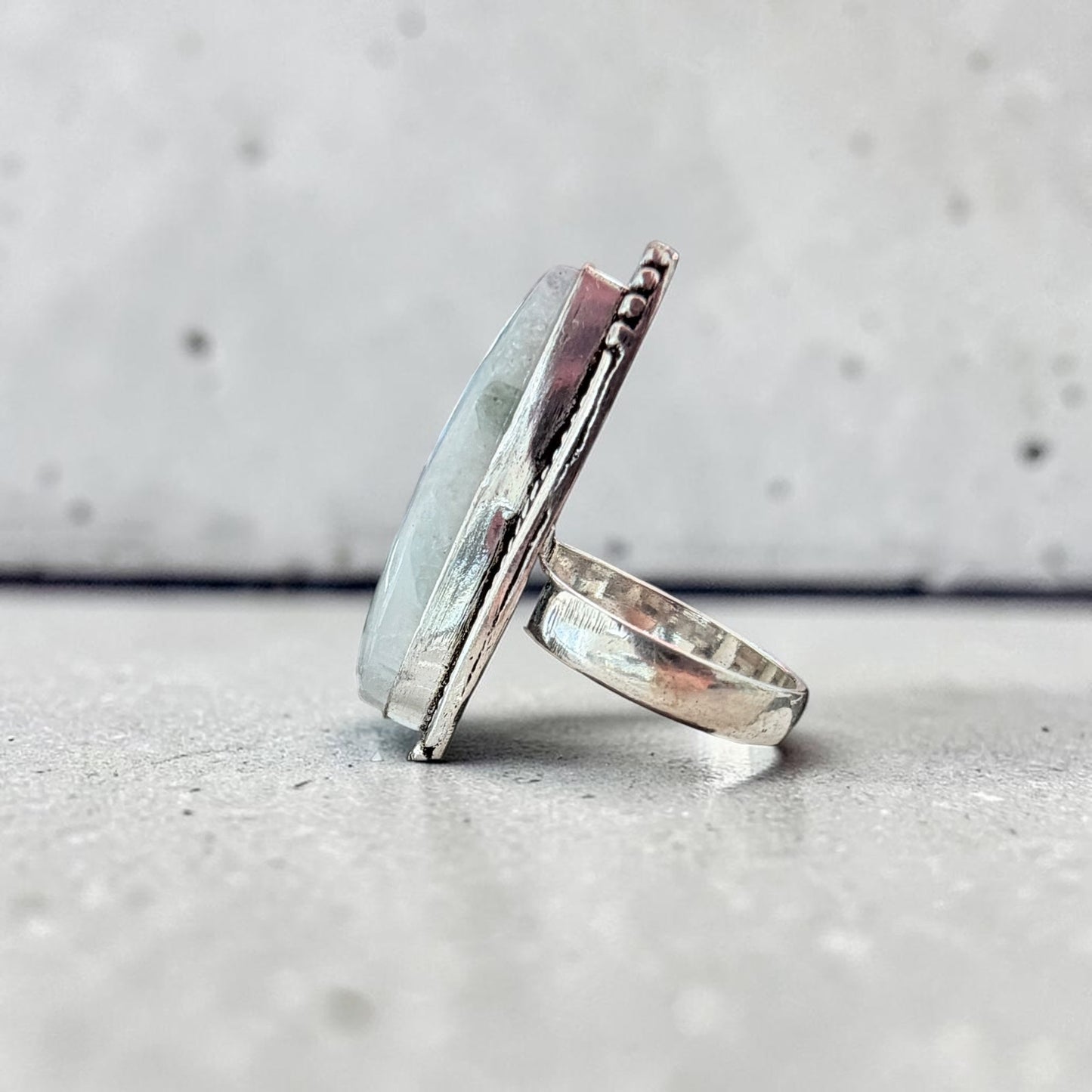 Rainbow Moonstone 925 Silver Plated Ring Size 6