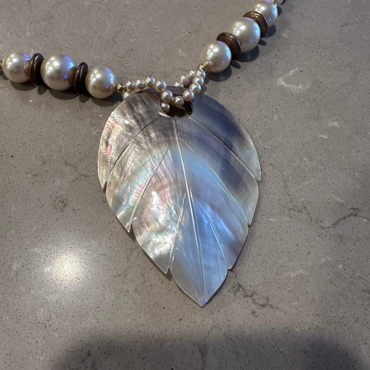 Vintage Mother of Pearl Leaf Pendant Necklace-Beaded