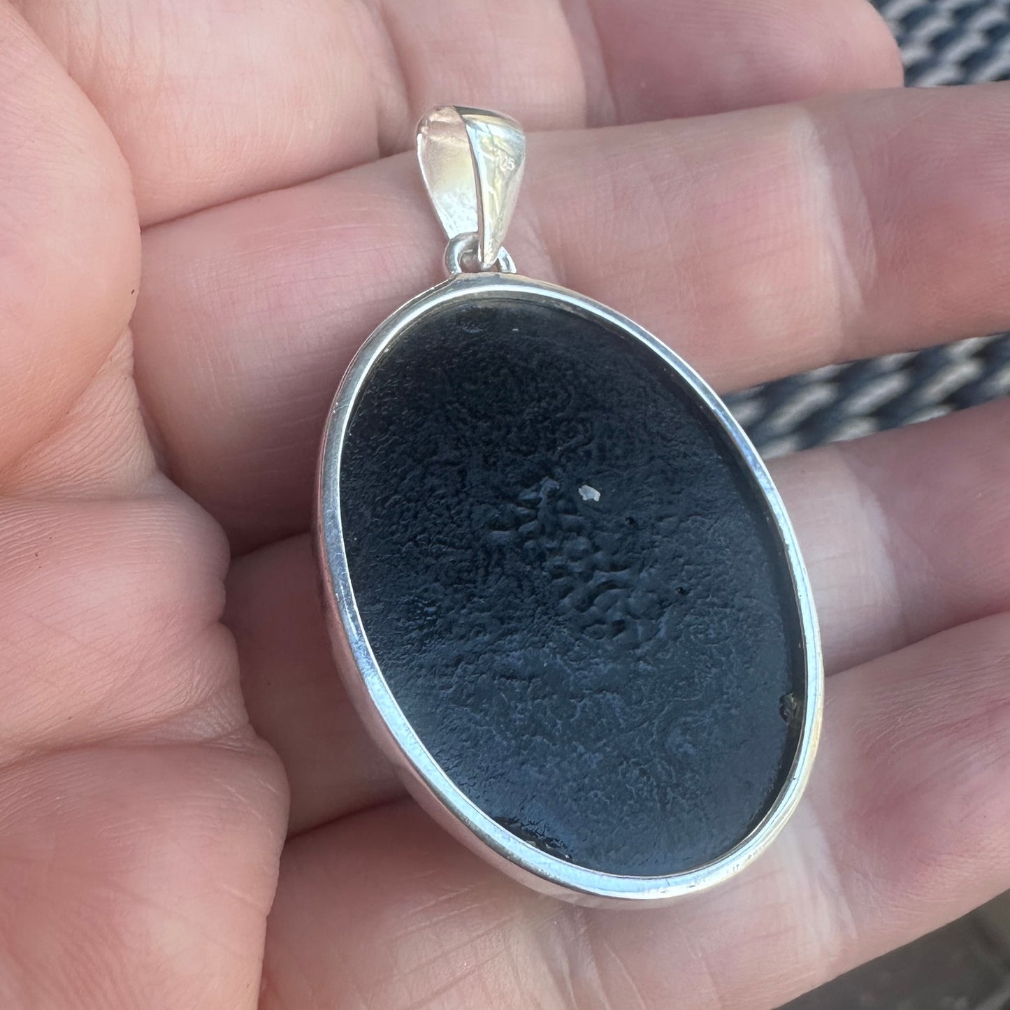 Sterling Silver Victorian-Style Blue & White Cameo Pendant