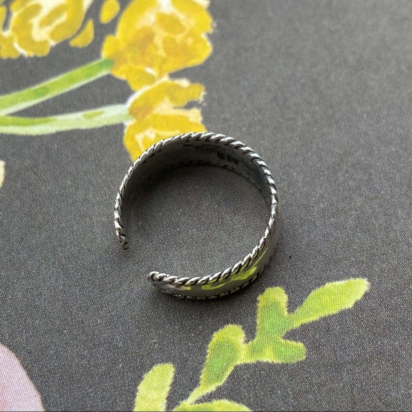 Milgrain Wide Band Sterling Silver Toe Ring