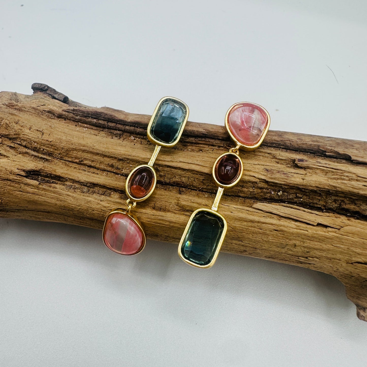 Delia 18K Gold Vintage Mismatch Drop Earring