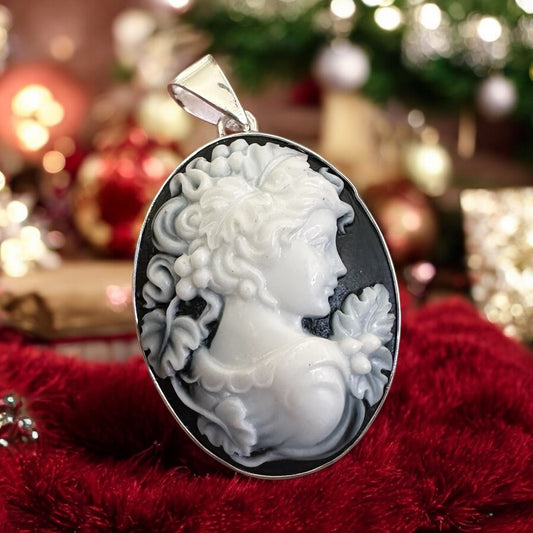 Sterling Silver Victorian-Style Blue & White Cameo Pendant