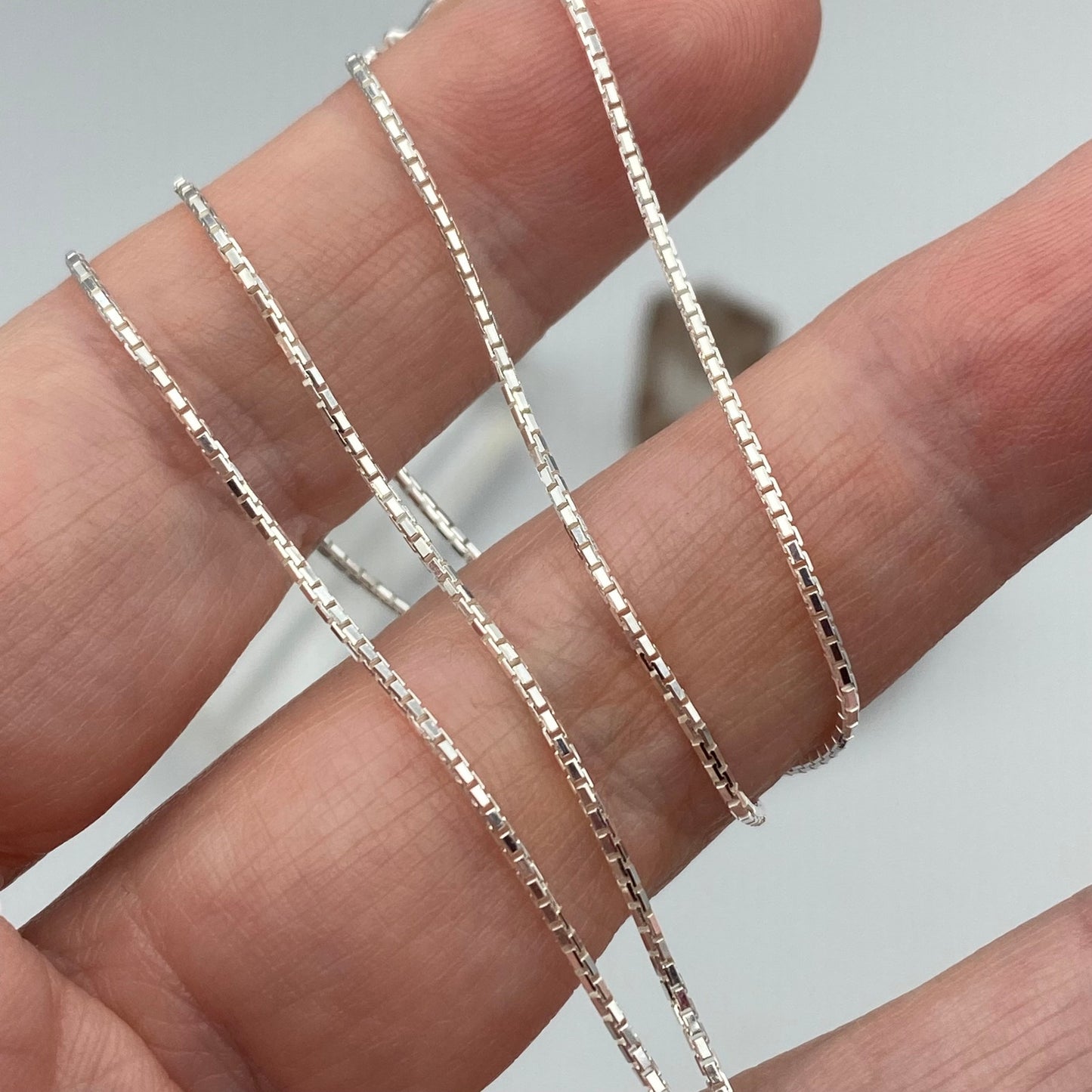 925 Sterling Silver 16" Diamond Cut Box Chain