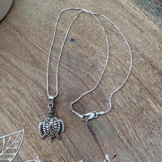 Sterling Silver  Turtle Necklace With Moving Limbs