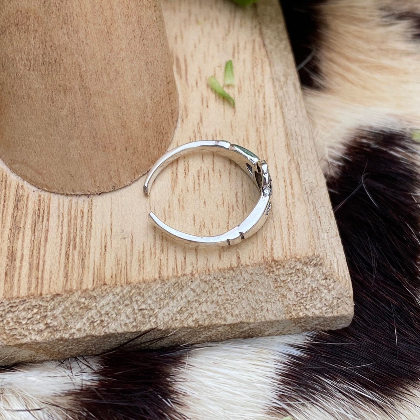 Sterling Silver Claddagh Toe Ring