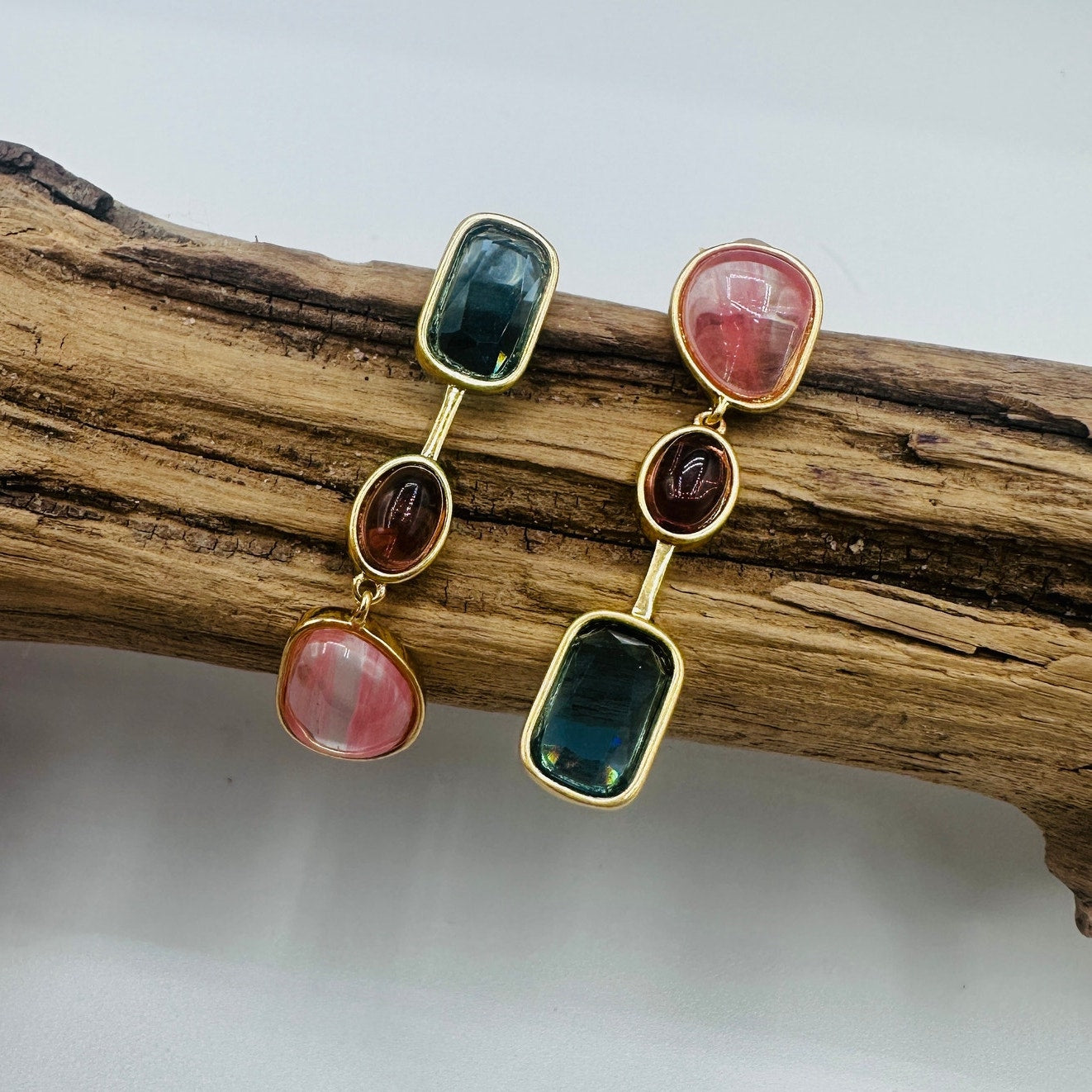 Delia 18K Gold Vintage Mismatch Drop Earring