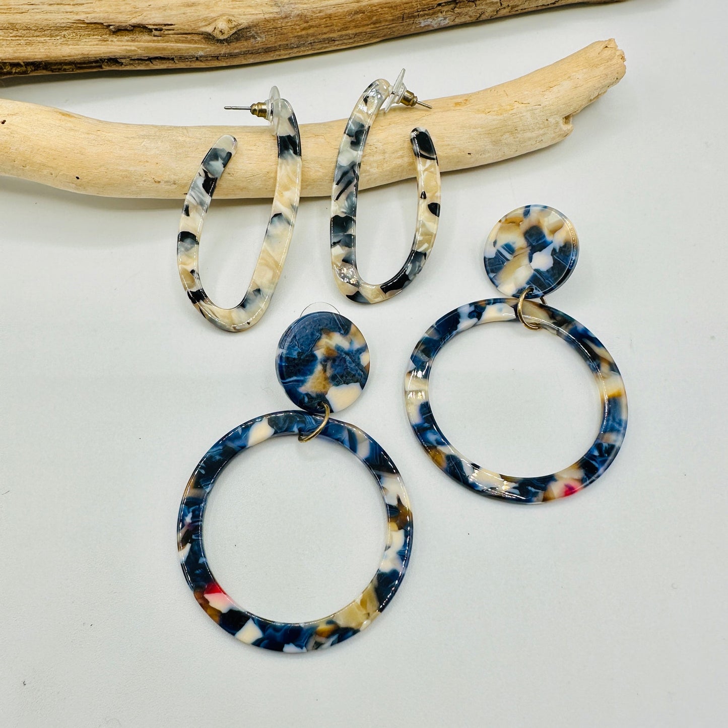 2 Pairs of Trendy Acrylic Lucite Hoop Earrings