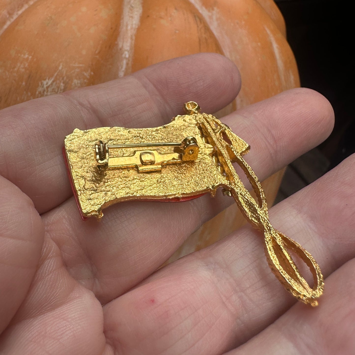 Vintage 1950’s Lucite & Rhinestone American Flag Brooch
