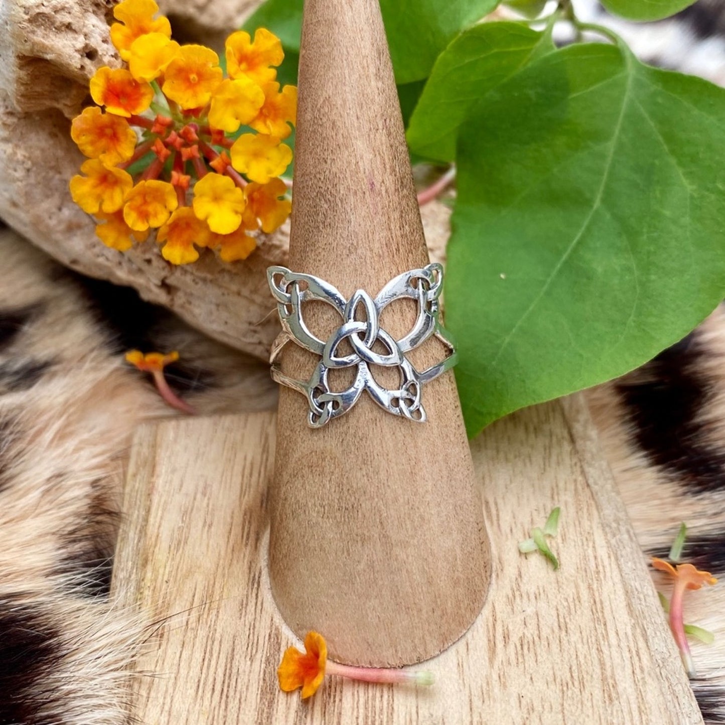 925 Sterling Silver Celtic Trinity Knot Butterfly Ring