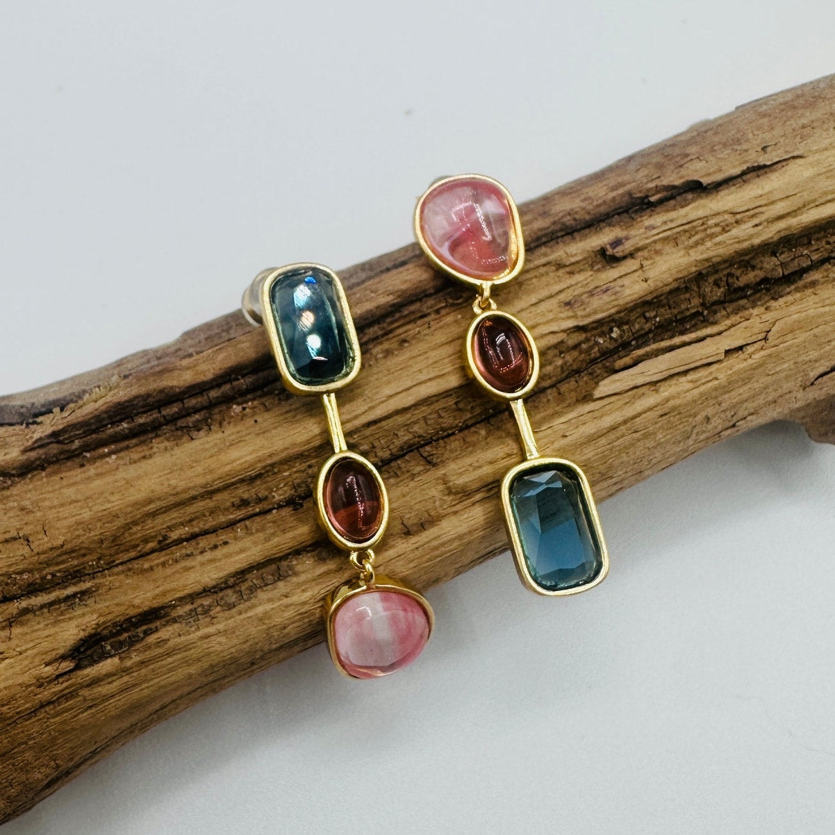 Delia 18K Gold Vintage Mismatch Drop Earring