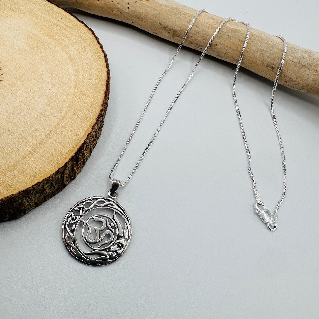 Sterling Silver Om Pendant Necklace-Celtic Circle 925 Silver Yoga Meditation Jewelry