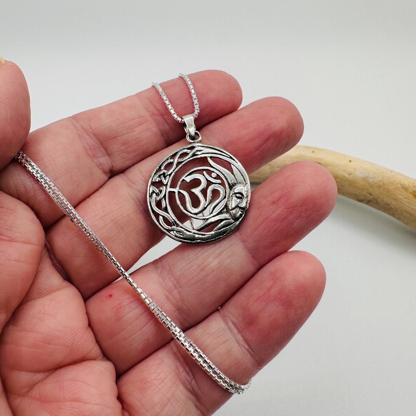 Sterling Silver Om Pendant Necklace-Celtic Circle 925 Silver Yoga Meditation Jewelry