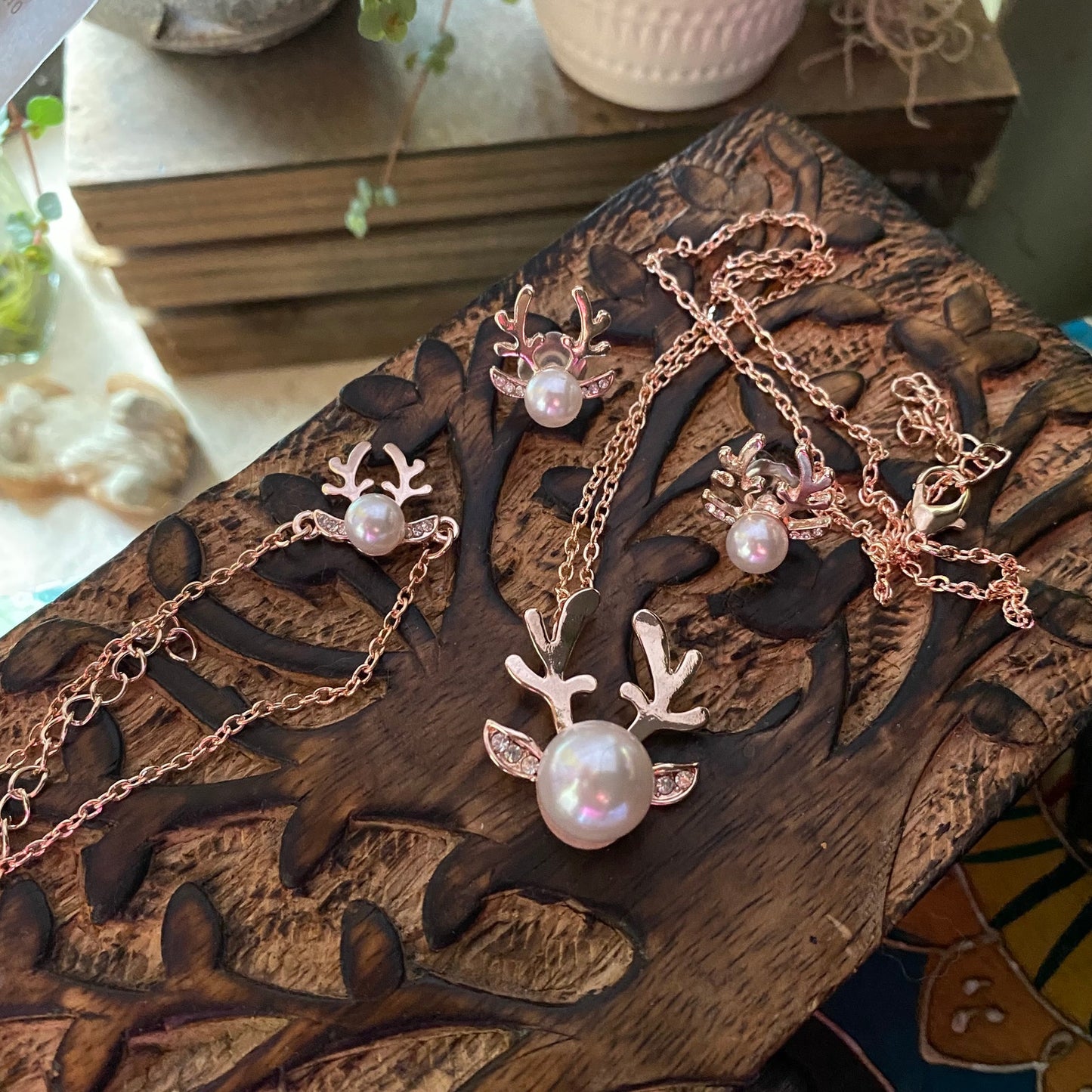 Reindeer Pearl Necklace and Earrings Set-Christmas Jewelry Gift Set Gold Tone