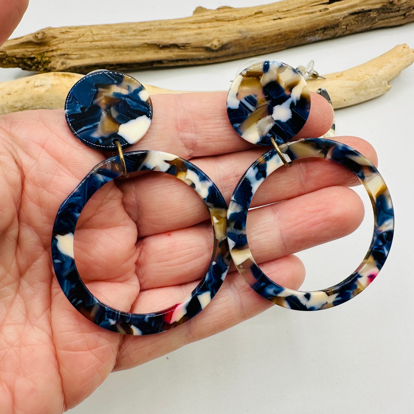 2 Pairs of Trendy Acrylic Lucite Hoop Earrings