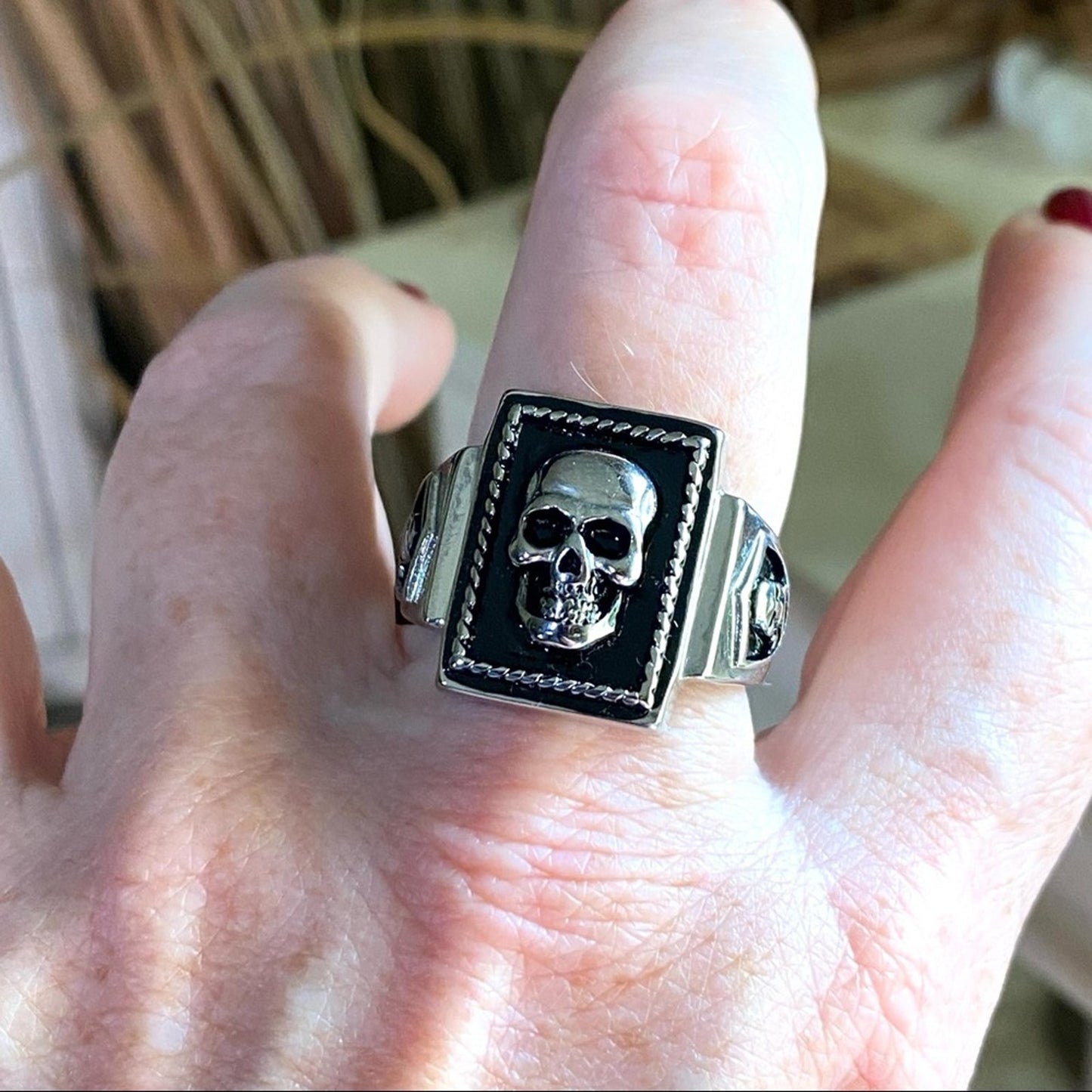 Stainless Steel Skull Ring – High Polish Gothic Biker Style Jewelry Sizes 9–12