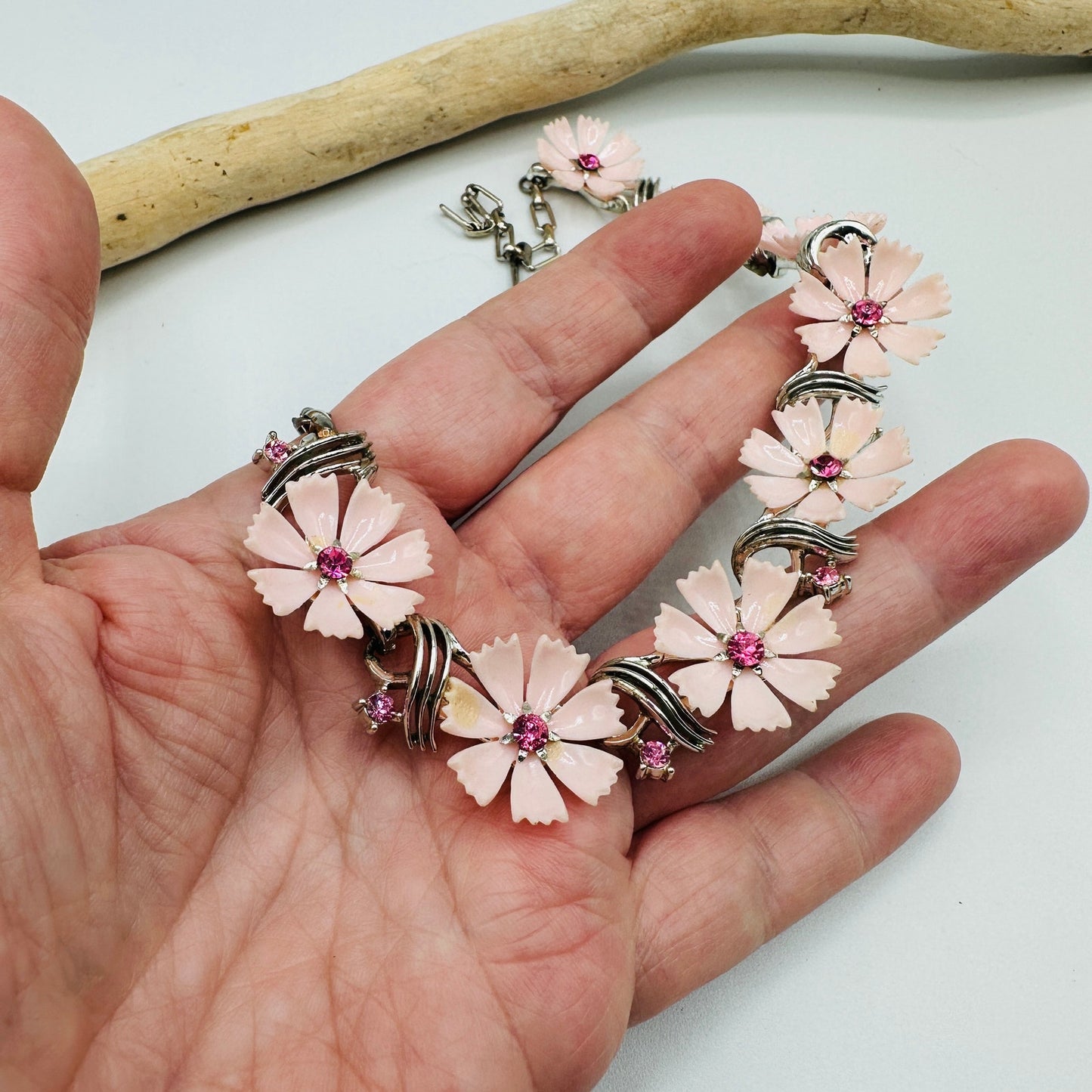 Vintage Lisner 1950-1960 Pink Flower Pink CZ Necklace