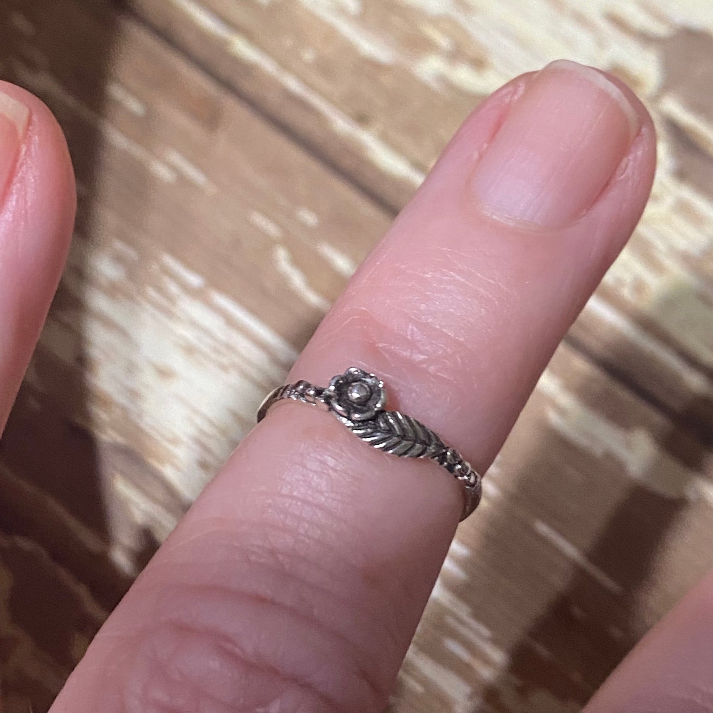 Dainty Flower Toe Sterling Silver Toe Ring