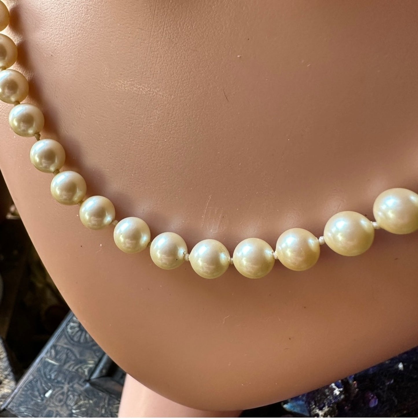 Vintage 70’s Monet Faux Pearl Necklace