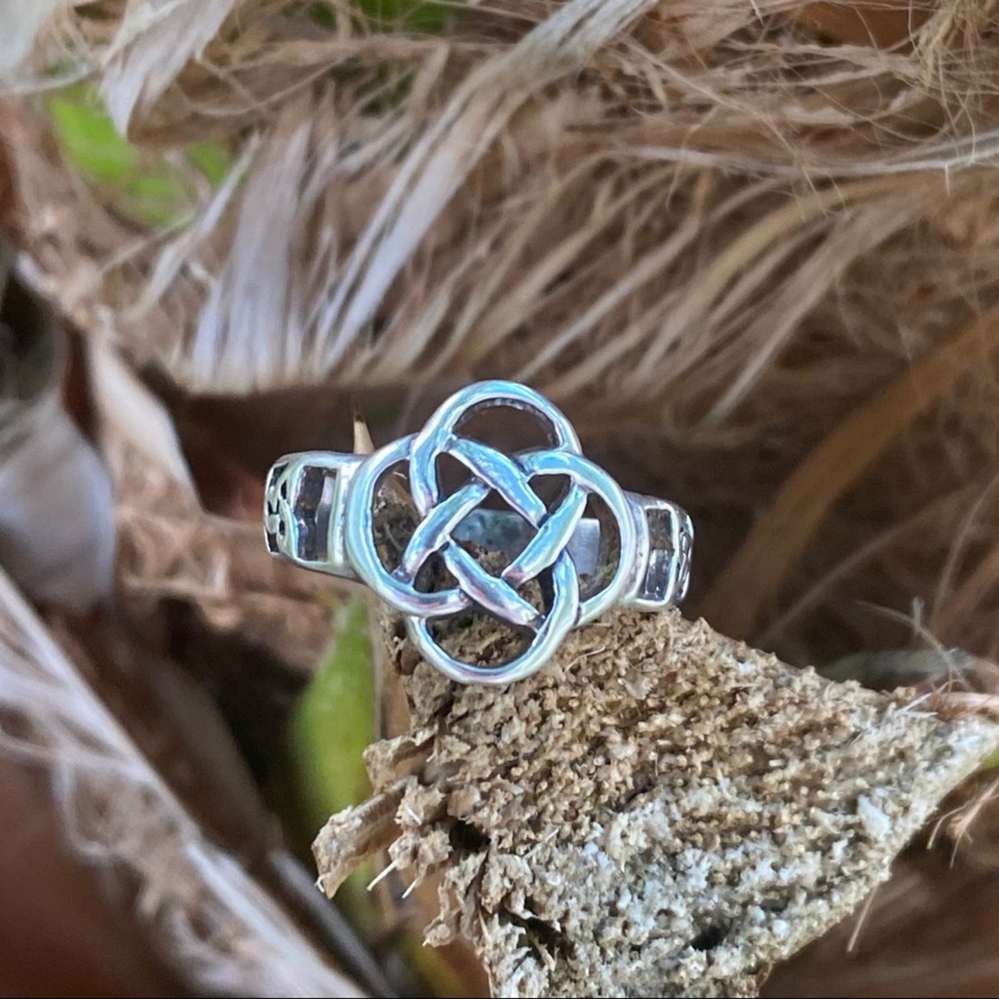 Sterling Silver Celtic Knot Ring Size 7